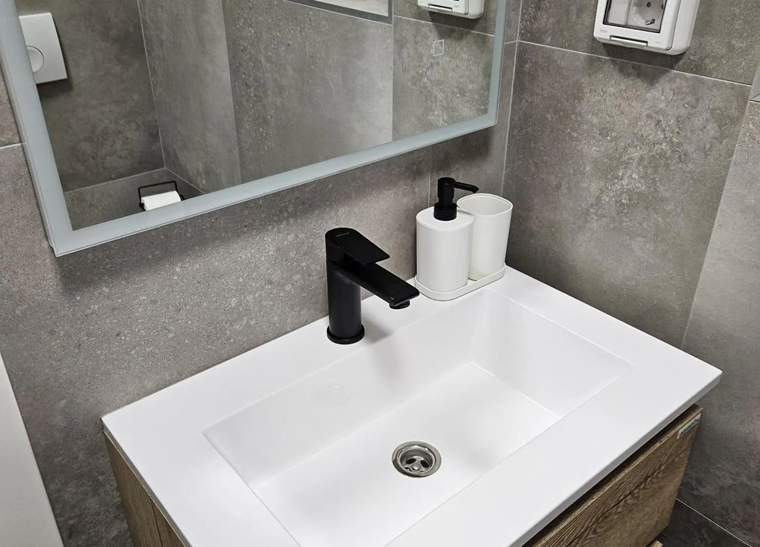 Apartman Rafaella Lopar Apartment